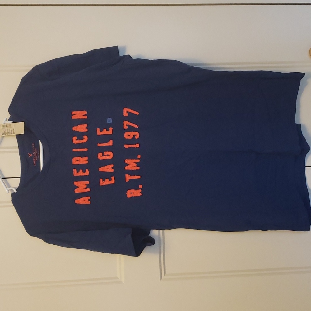 NWT AE Applique Graphic T-Shirt XL
